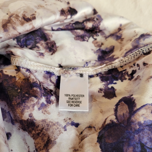 Simply Vera Vera Wang Blouse, XL, White and Purple - Picture 6 of 6